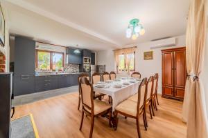 Green Oasis Estate with Private Pool and Backyard near Zagreb