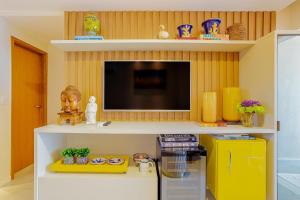 GB105 Porto Smeralda Guarajuba 2 suítes a 150m da praia