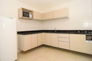 Apto Vista Mar, 100m da Praia nos Ingleses P704