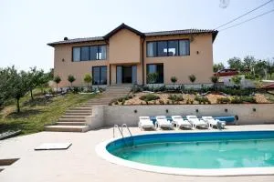 La Villa Casa - Smederevska Palanka