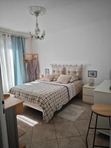 Chambre dans villa avec SDB WC et piscine privée