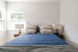 1 Palo Alto - Fully Furnished, AC, Private, Parking & Laundry - Newark