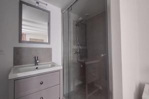 Maisons de vacances Maison en pierre renovee : photos des chambres