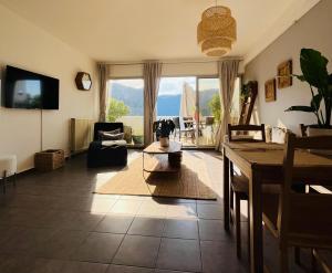 Appartements Superbe Appartement avec vue sur le Lac du Bourget : photos des chambres