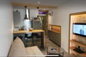 Beau studio avec mezzanine