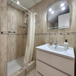 1 Bed Duplex, Pool View In Castle Harbour C113