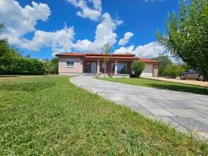 Landhaus Olive - Služanj