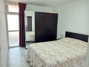 COMFORTABLE APARTMENT ON THE 1st SEA LINE IN THE SOUTH OF TENERIFE