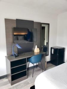 King Room - Non-Smoking room in Motel 6-East Ridge TN