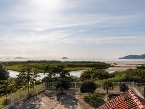 Piso superior:casa aconchegante à beira mar XS7441