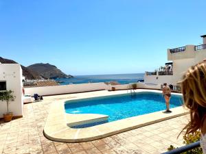 Espectaculares vistas al Mediterráneo con piscina a 80 metros de la playa