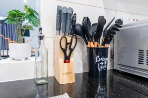 Oreo Home 75inch TV 5mints from Beach & City