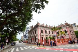 Estúdio no coração de Floripa, Praça XV N1133
