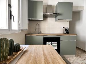 Lucky Corner - Elegant Stay