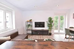 Sant Jon Apartment by Just Room - Monte