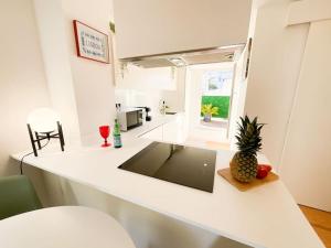 Lisbon Sun River View Balcony Apt