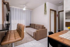 Apto em cond. cpiscina a 5min da praia MAR202