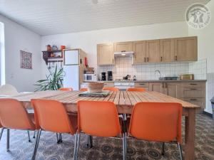 Villa spacieuse avec jardin, terrasse, et équipements complets à Baives, proche Belgique et Val Joly - FR-1-510-218