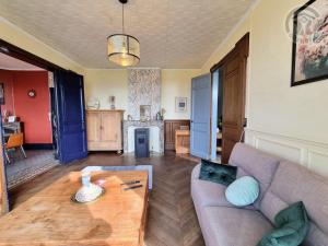 Villa spacieuse avec jardin, terrasse, et équipements complets à Baives, proche Belgique et Val Joly - FR-1-510-218