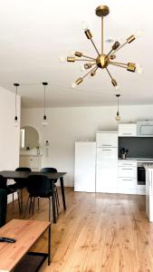 2 ZKB Apartment in Mannheim Küche - Parken - Großer TV