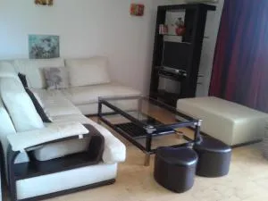 恩索雷尔瑞帕特公寓 - 蒙法维