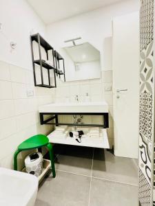 Smart Silver Apartment Central