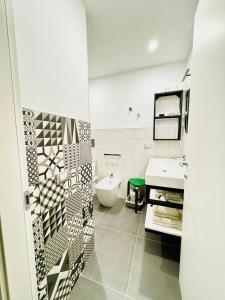 Smart Silver Apartment Central