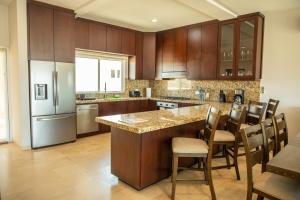 113 Big Town House For Family W Pool