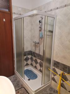 Ampia camera con balcone privato