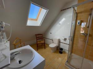 Hotels Logis Hotel Restaurant Auberge du Bougnat : photos des chambres