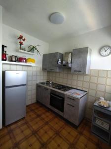 LA CASETTA DEI GRILLI - Accanto alle Terme di Venturina e 10" dal mare