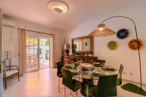 FLH Vilamoura Villa Cardona with Pool