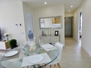 London Beach Benidorm