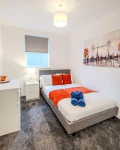 City Centre 2-Bedroom with Private Parking & Netflix