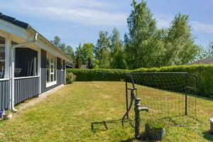 Cozy Holiday Home Close To Marielyst Beach