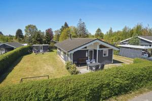 Cozy Holiday Home Close To Marielyst Beach