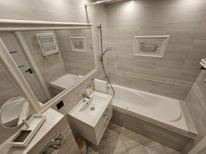 UROCZY APARTAMENT GDAŃSK 5 Wzgórz