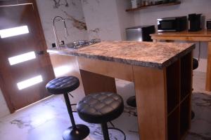 Departamento Cumbre del Viajero a 1 calle del periférico de la Juventud