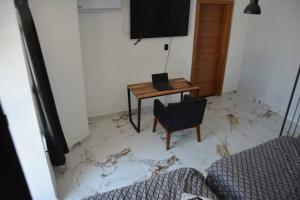 Departamento Cumbre del Viajero a 1 calle del periférico de la Juventud