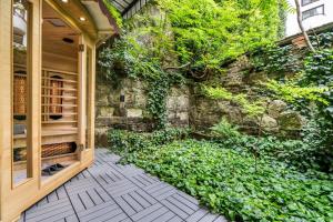 Wellness Wonderland Garden, Sauna, Jacuzzi in CBD