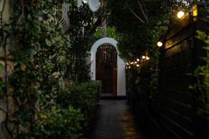 Green Points EYRIE - Indulge in an Urban Oasis