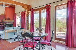 Chic Tucson Casita with Deck and Panoramic Views!