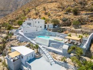 Eolithos Suites - Éxo Goniá