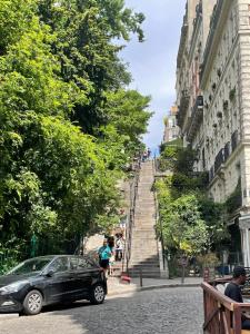 Au bas de Montmartre !