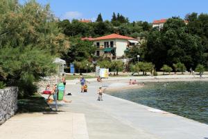 Apartments by the sea Krk - 23494 