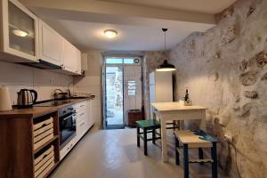 Apartments by the sea Krk - 23494