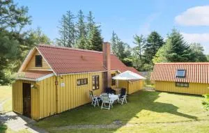 3 Bedroom Lovely Home In Hals - Egense