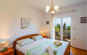 Lovely Apartment In Sutivan With Wifi