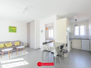 Appartements Appartement T2 a 100m de l-Ocean, tout confort avec parking privatif, pour 4 personnes - FR-1-535-58 : photos des chambres