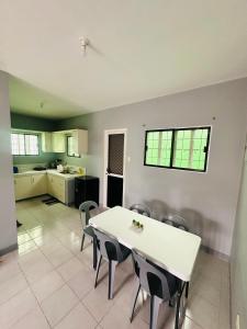 Ynas Place - Calapan City Staycation